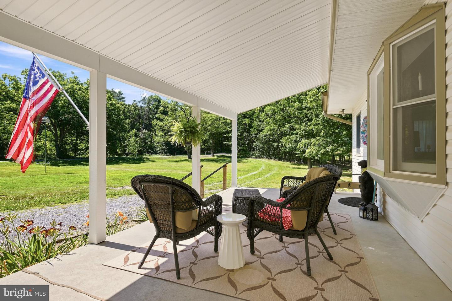 1901 S Timber Ridge Road, Cross Junction, VA 22625 — photo 2