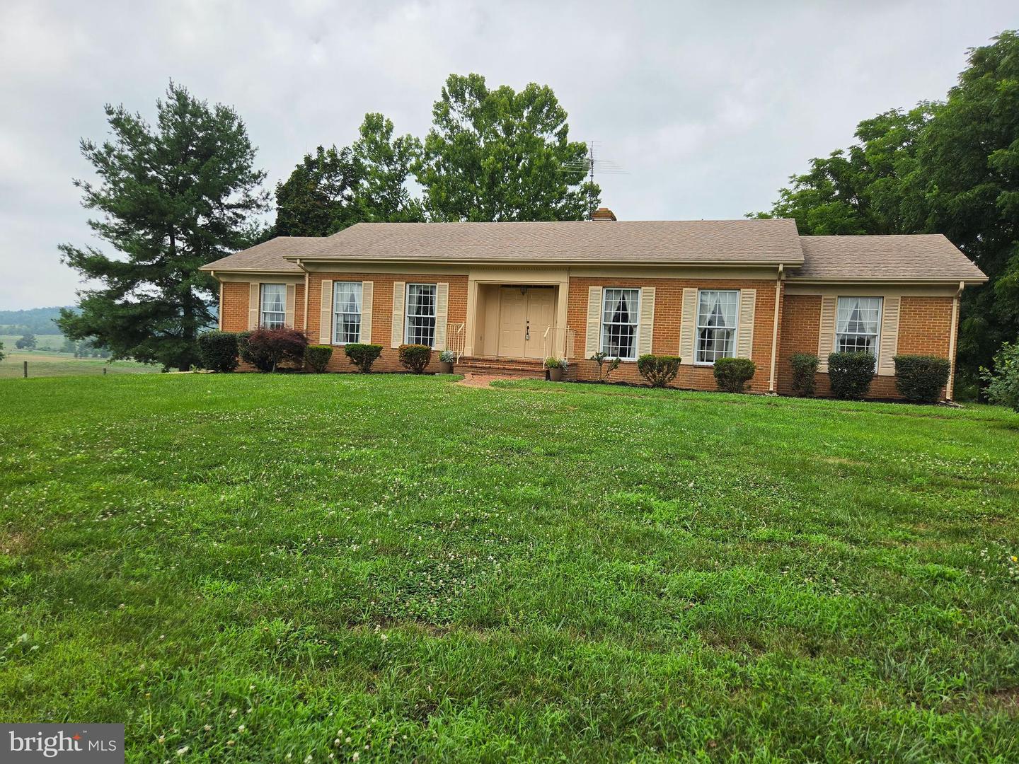 1611 Apple Pie Ridge Road — photo
