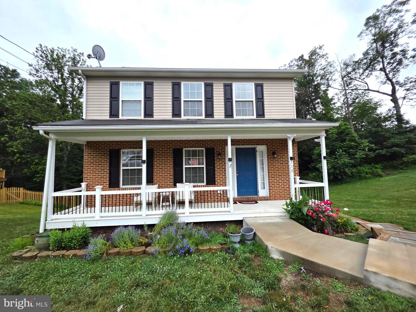 112 Ashley Dr — photo