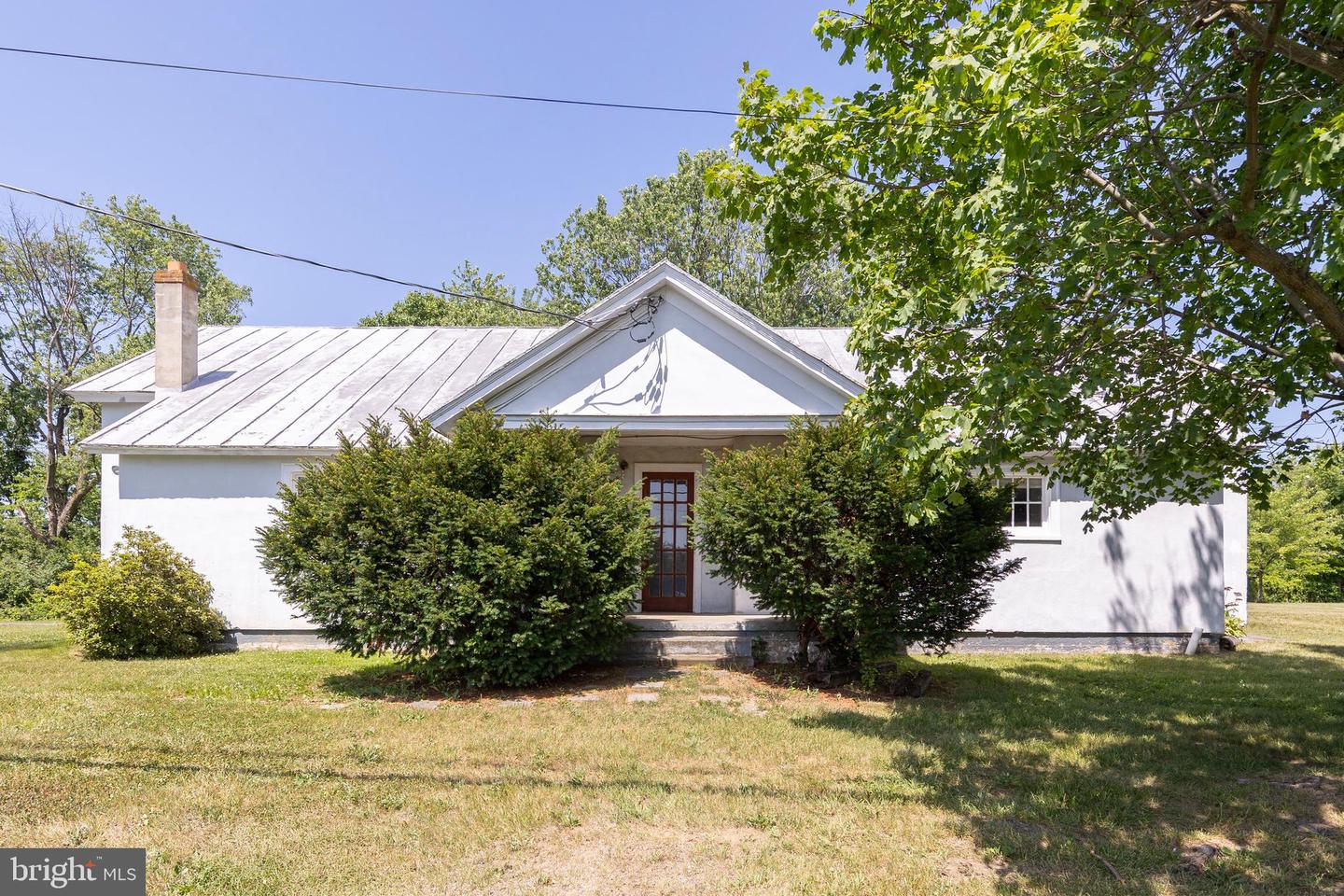 751 Old Charles Town Rd — photo