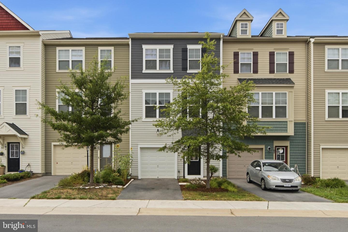 105 Fading Star Ct — photo