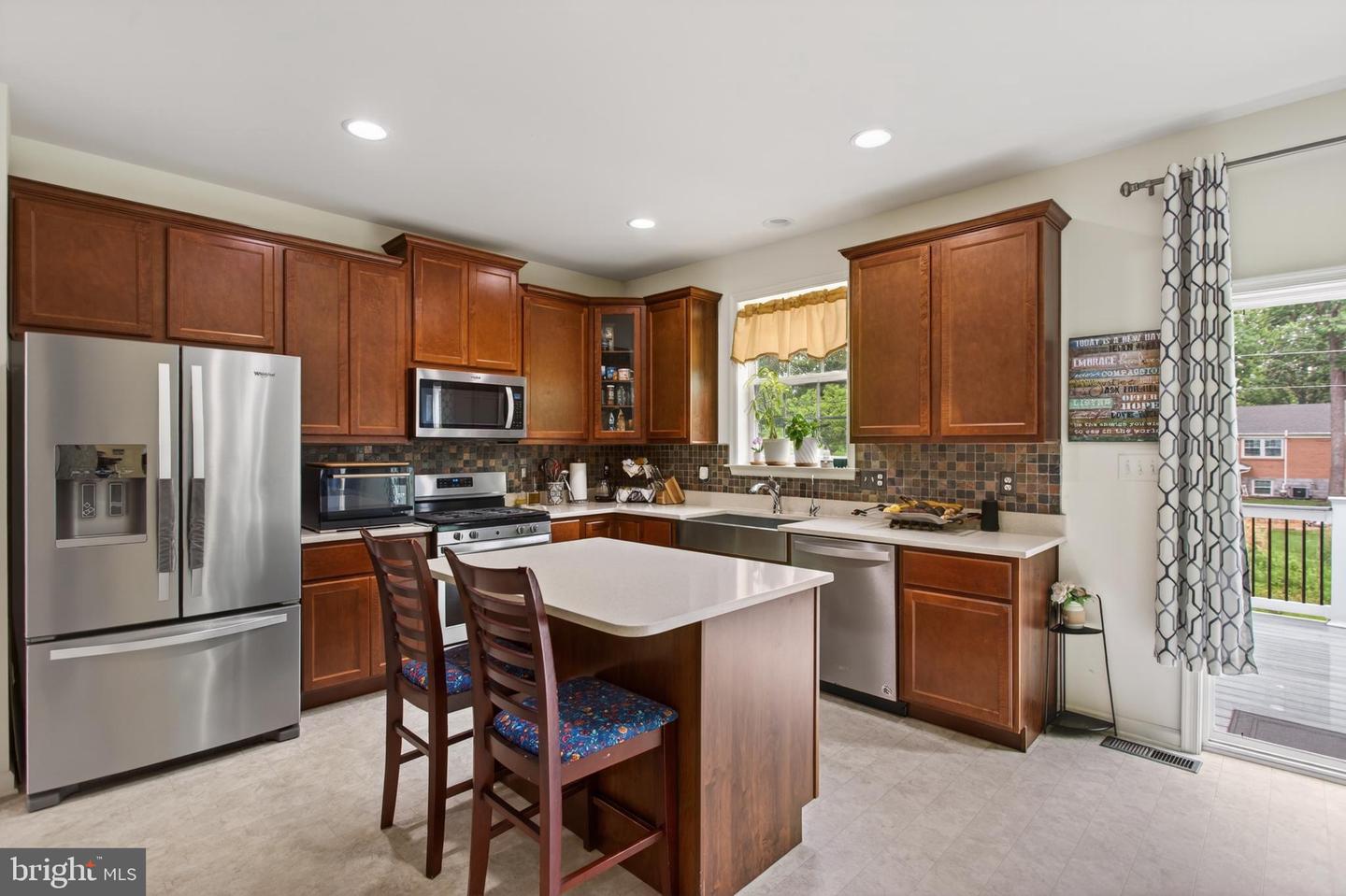 111 Sovereign Ct — photo