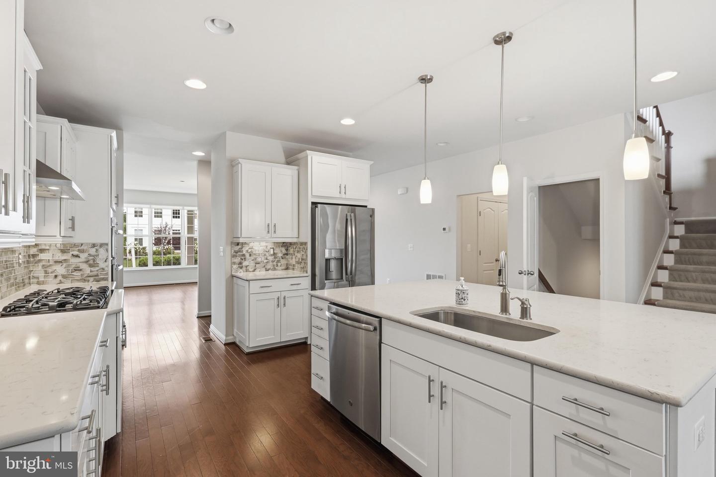 131 Farmhouse Ct — photo