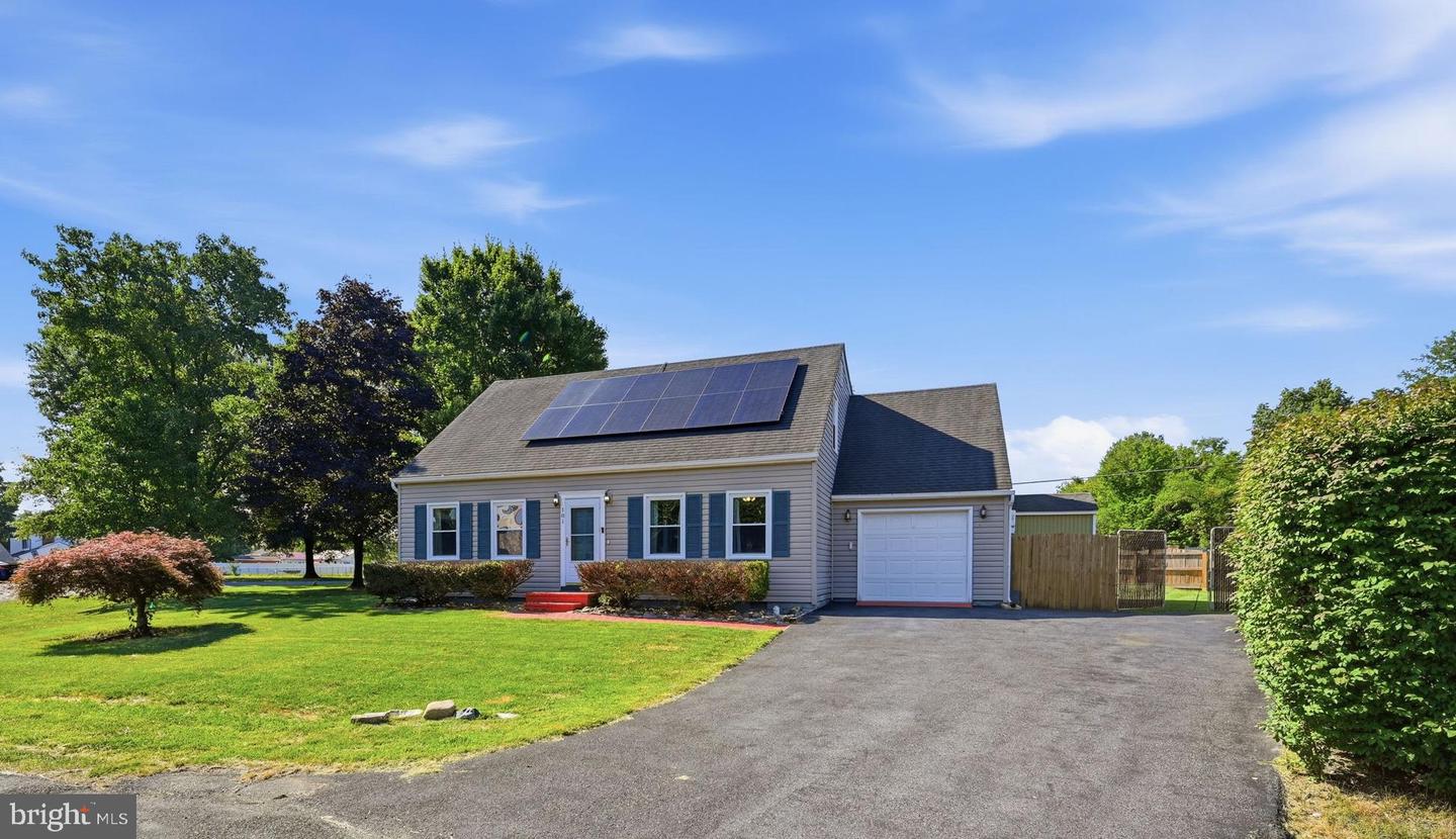 101 Tunis Ct — photo