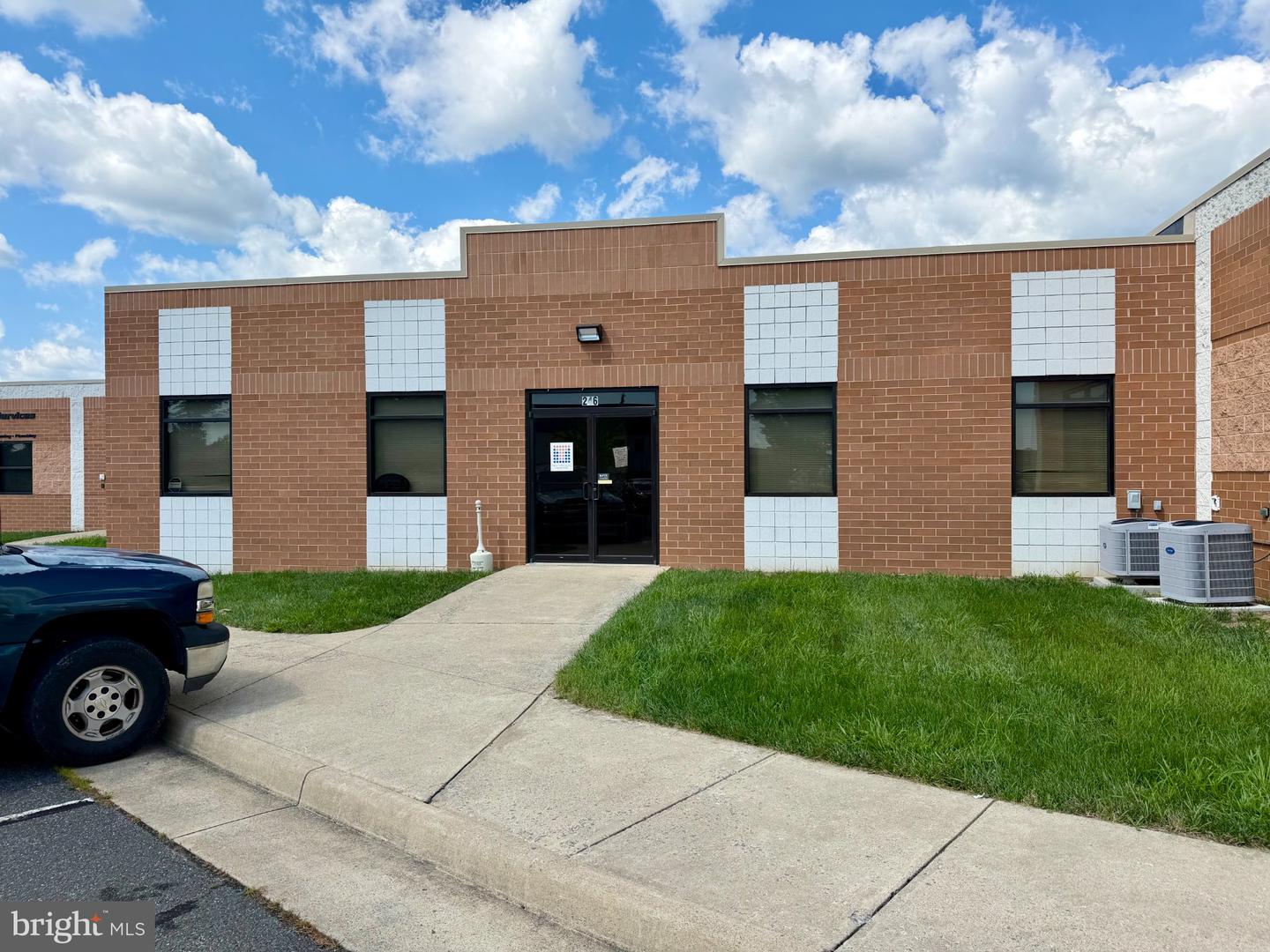 246 Airport Rd — photo