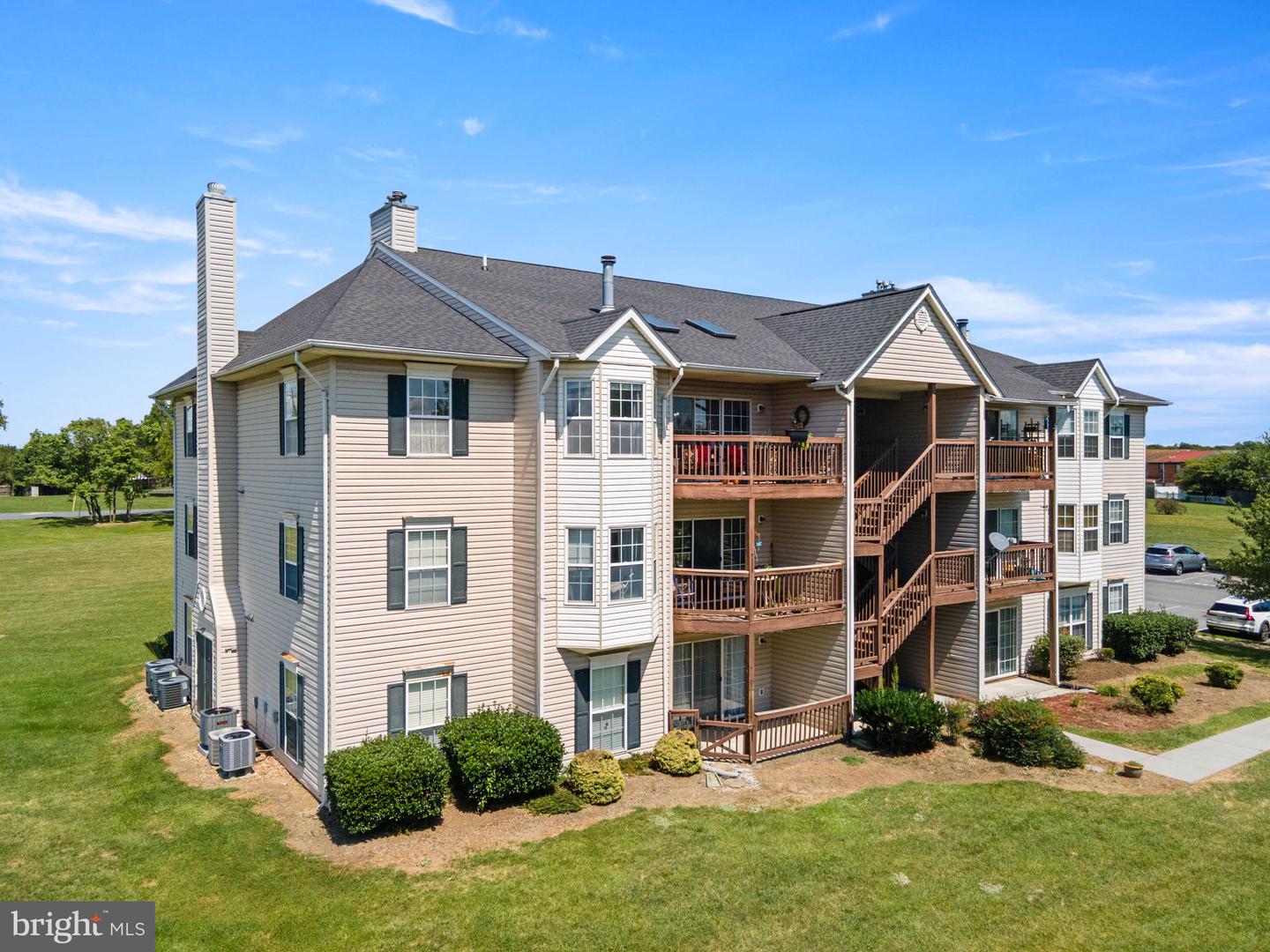 90-10 Chinkapin Dr #10 — photo