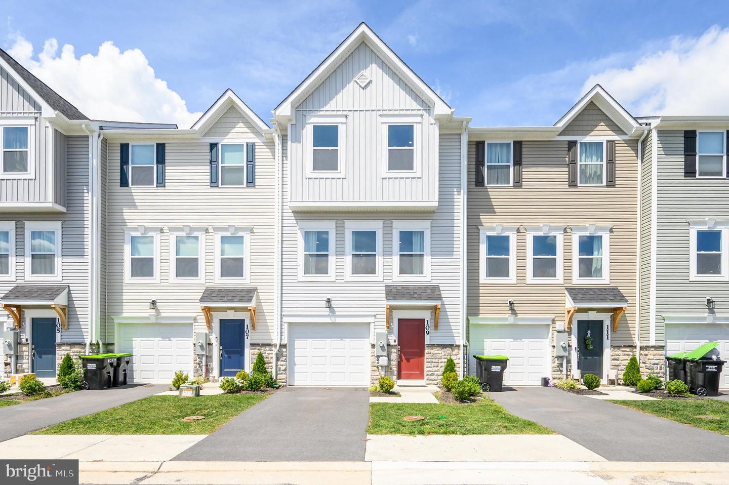 109 Marlow Ct — photo