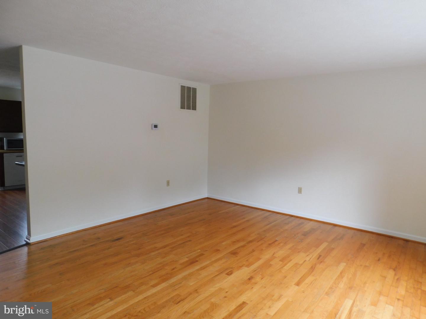 212 Hunter Run Rd — photo