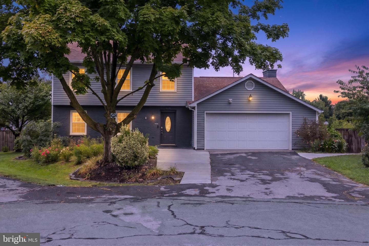 106 Tunis Ct — photo