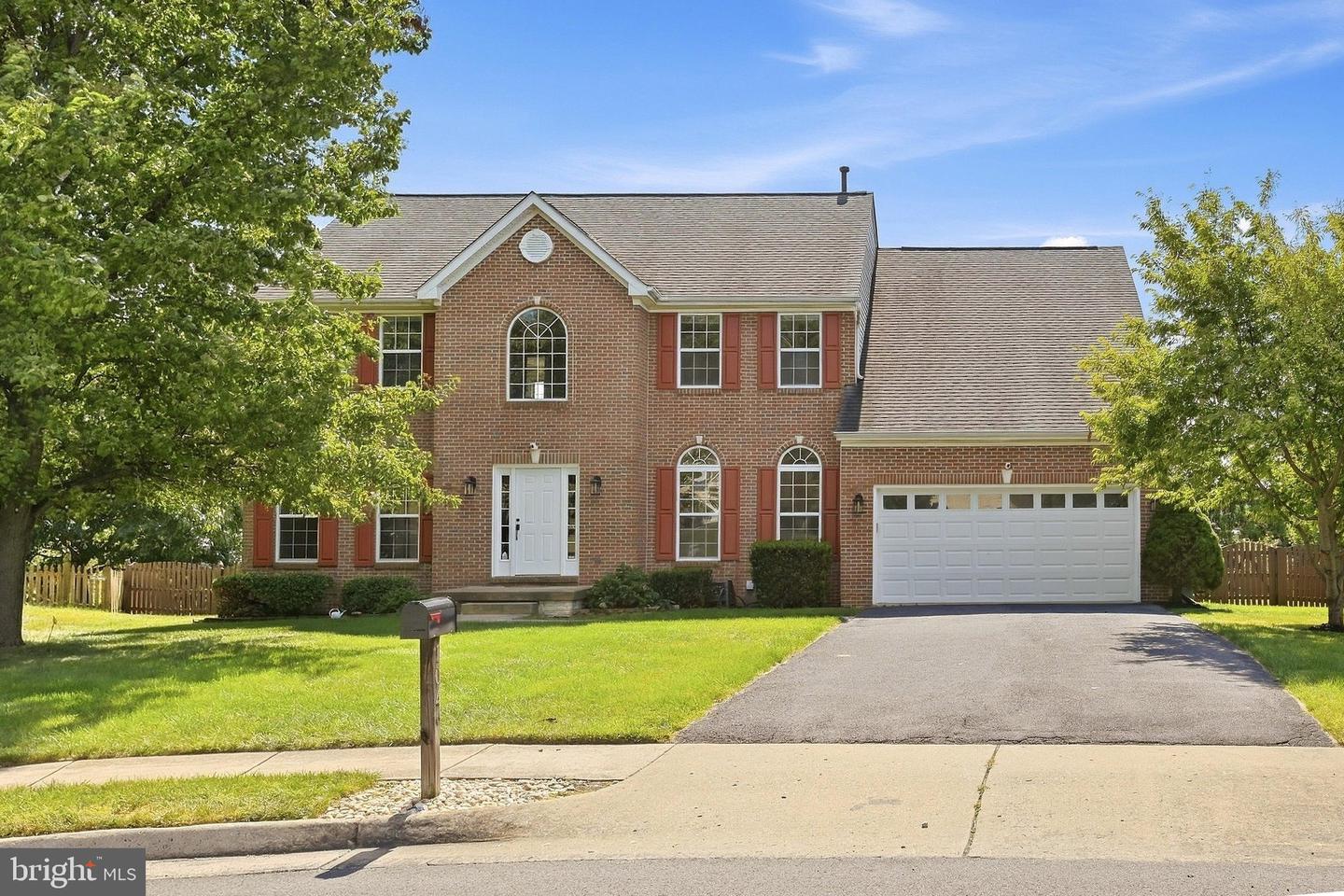 104 Yarrow Ct — photo