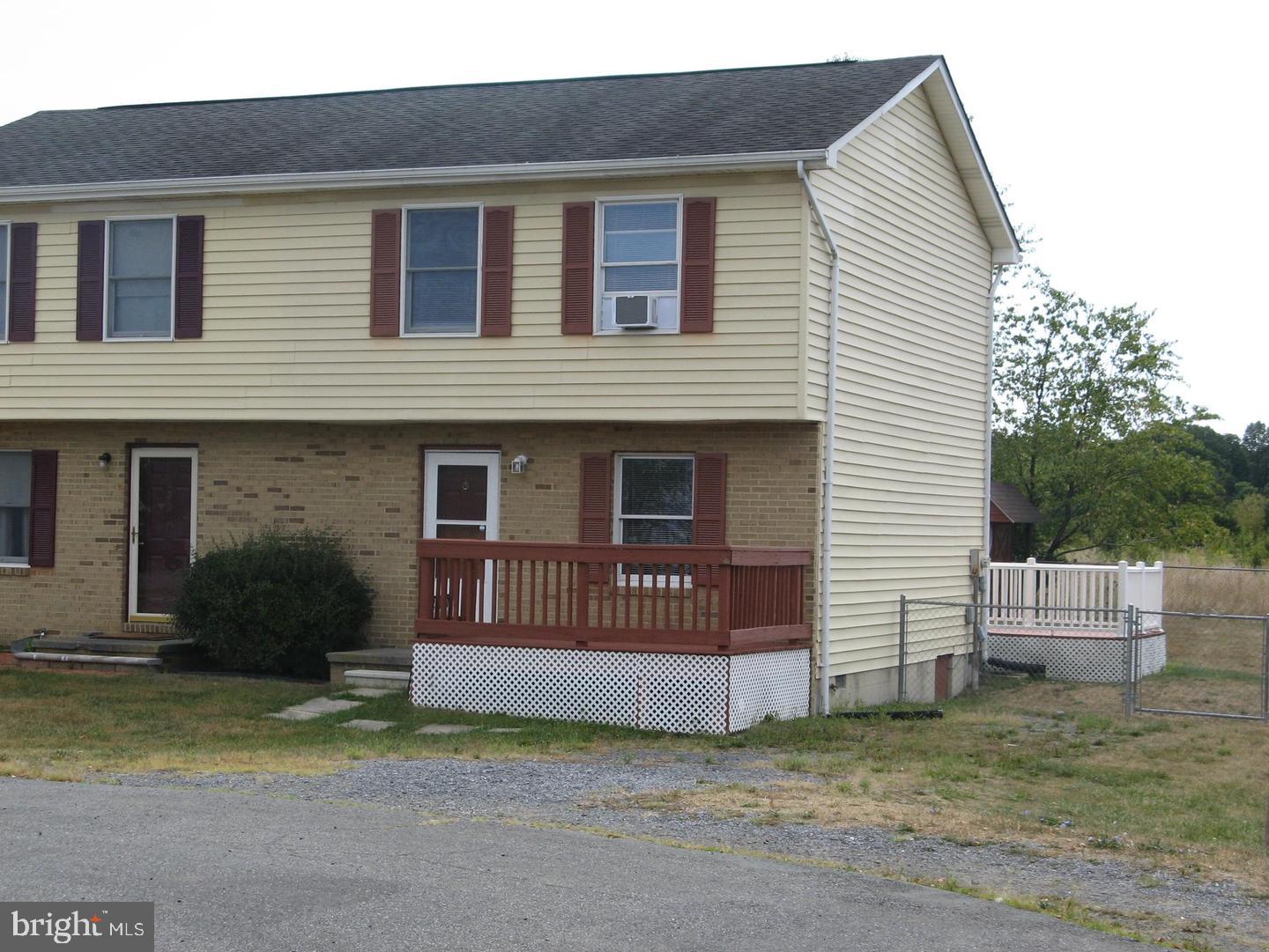 125 Pocono Pl — photo