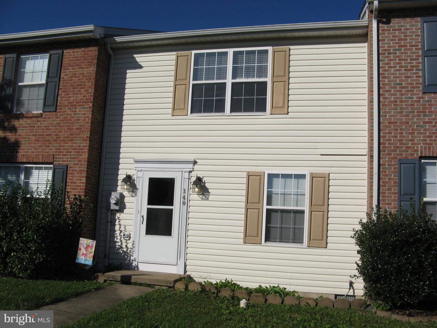 140 Surrey Club Dr — photo