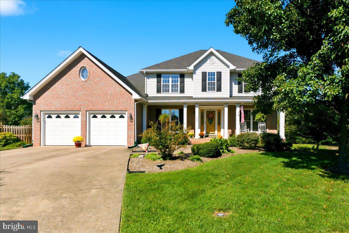 219 Darby Dr — photo