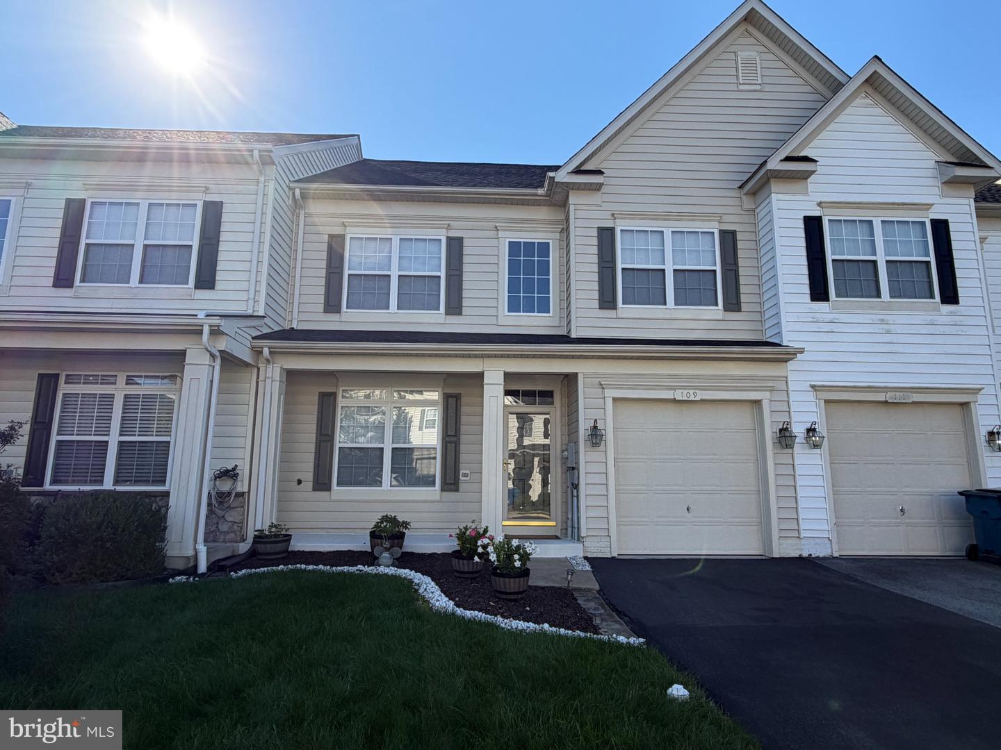 109 Quinton Oaks Cir — photo