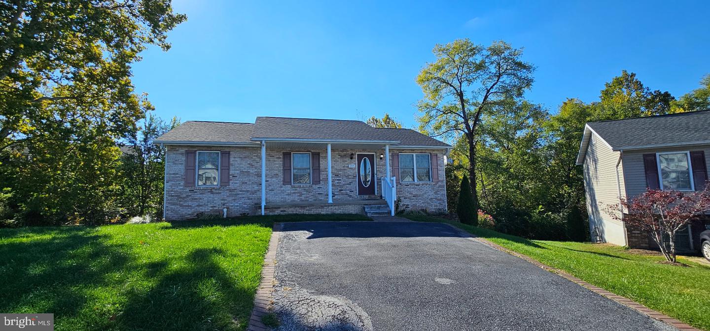 133 Nature Dr — photo