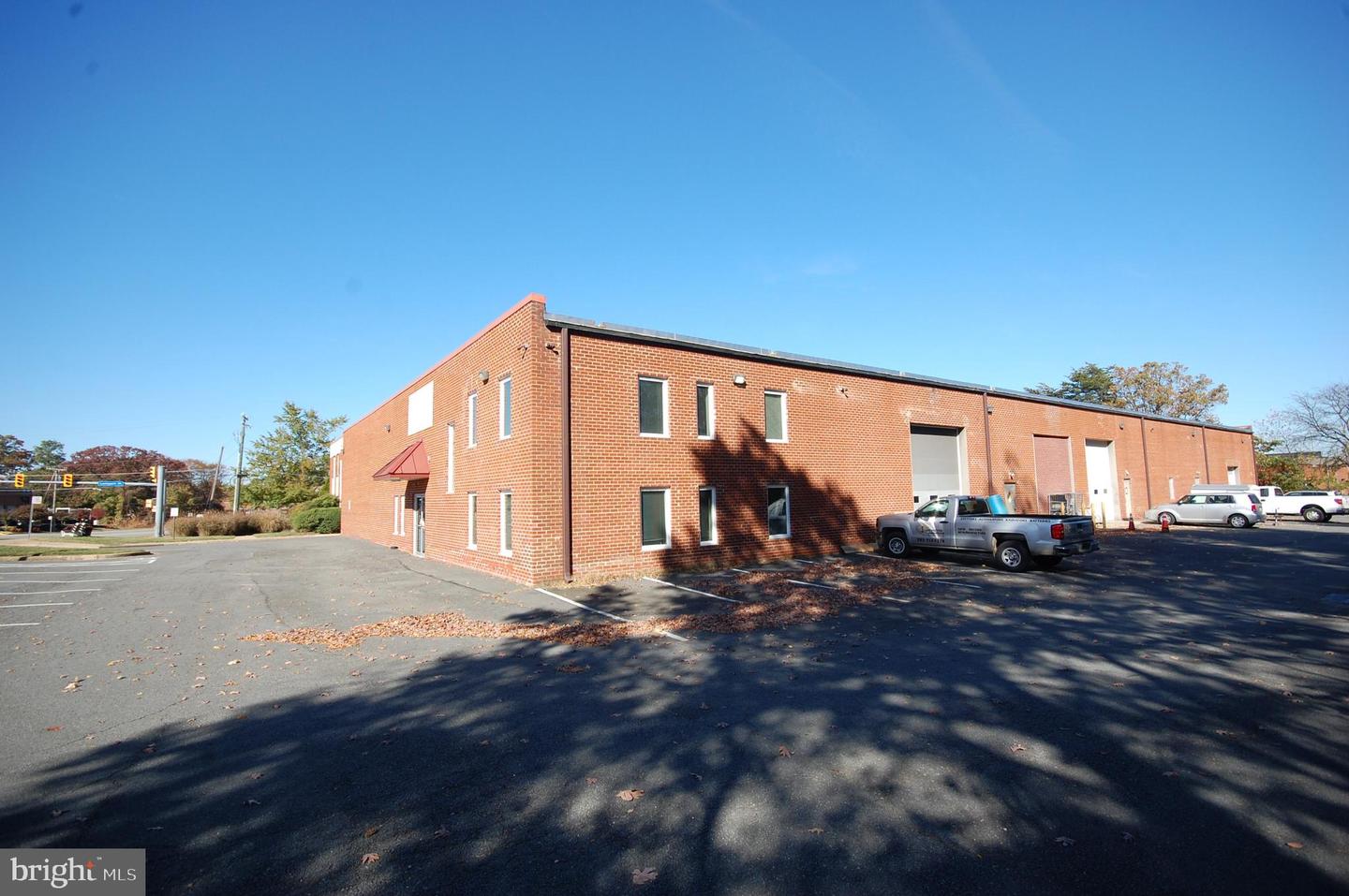 7215 Lockport Pl #Suite a — photo
