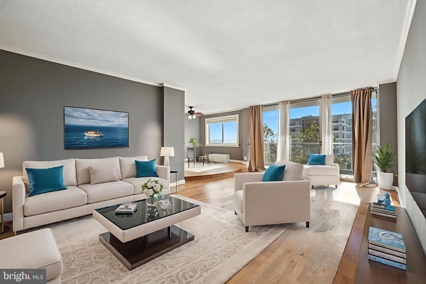 2059 Huntington Ave #707 — photo