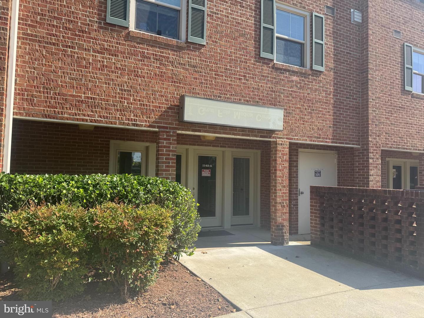 1142 Walker Rd #a — photo