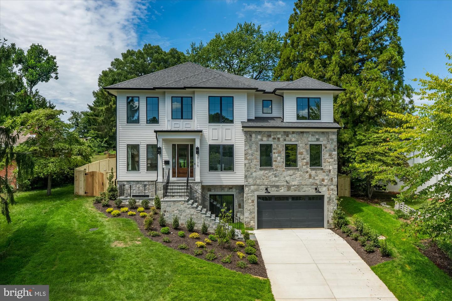 6179 Hardy Dr — photo