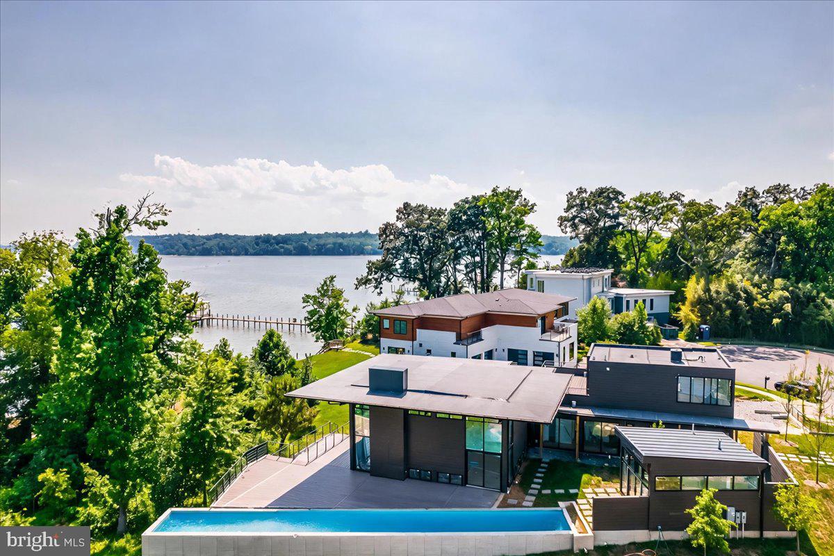 9433 Ferry Landing Ct — photo