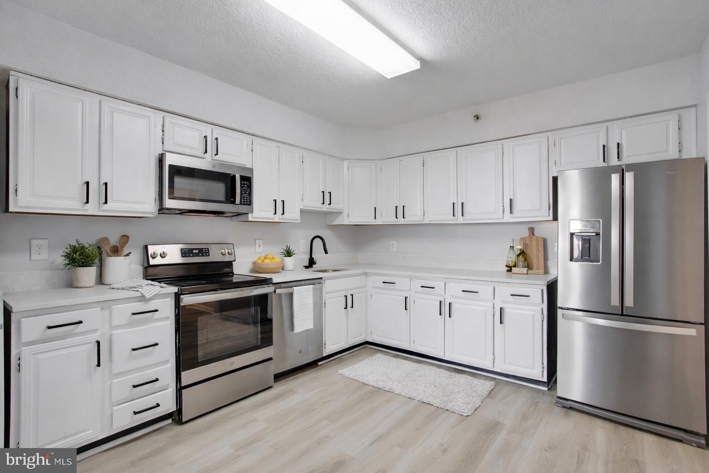 3713 S George Mason Dr #1506 — photo