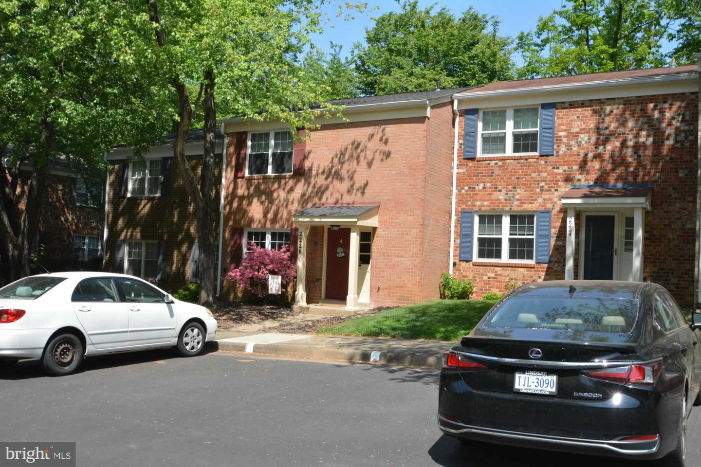 2226 Gunsmith Square, Reston, VA 20191 — photo 2