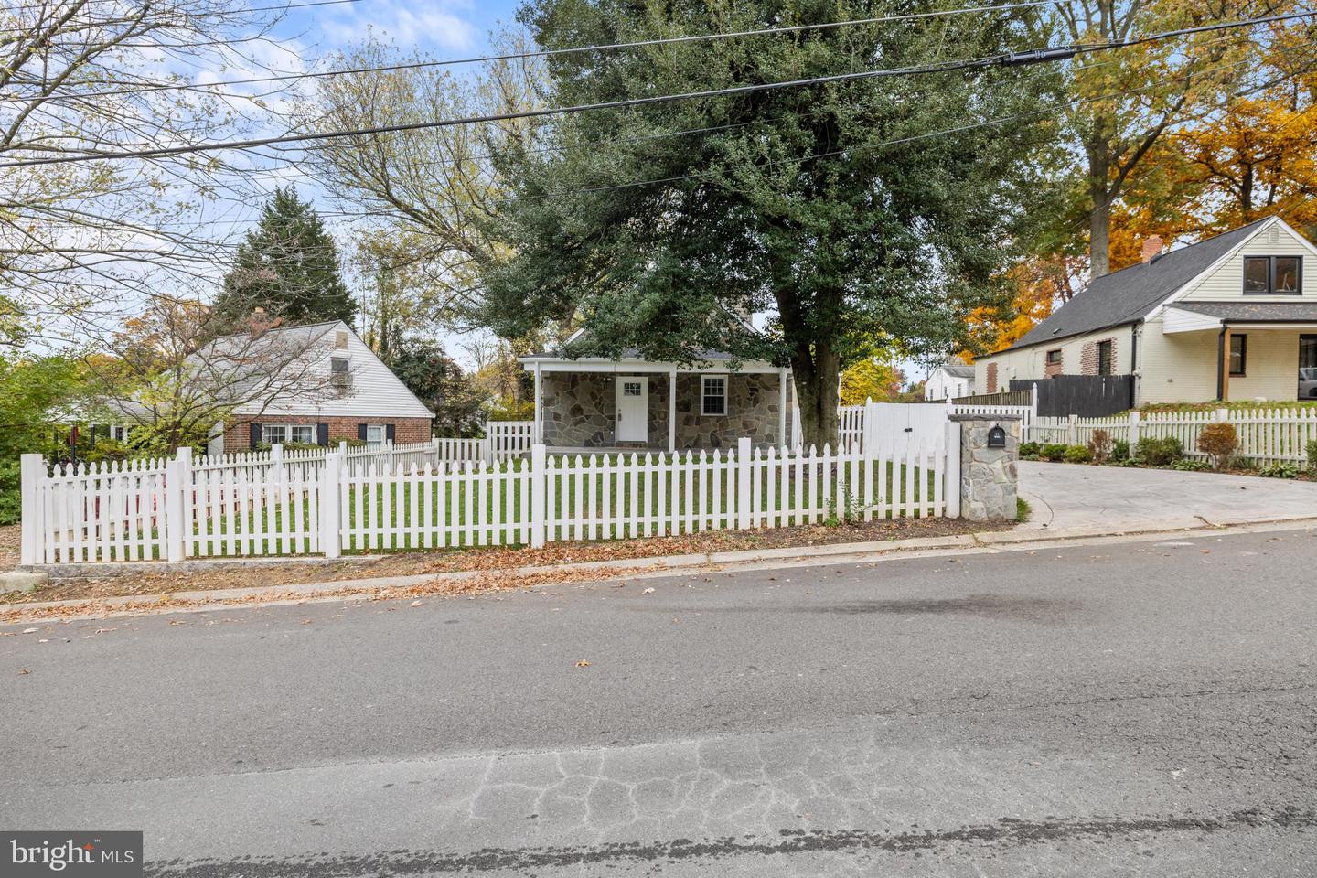 7213 Tyler Ave — photo