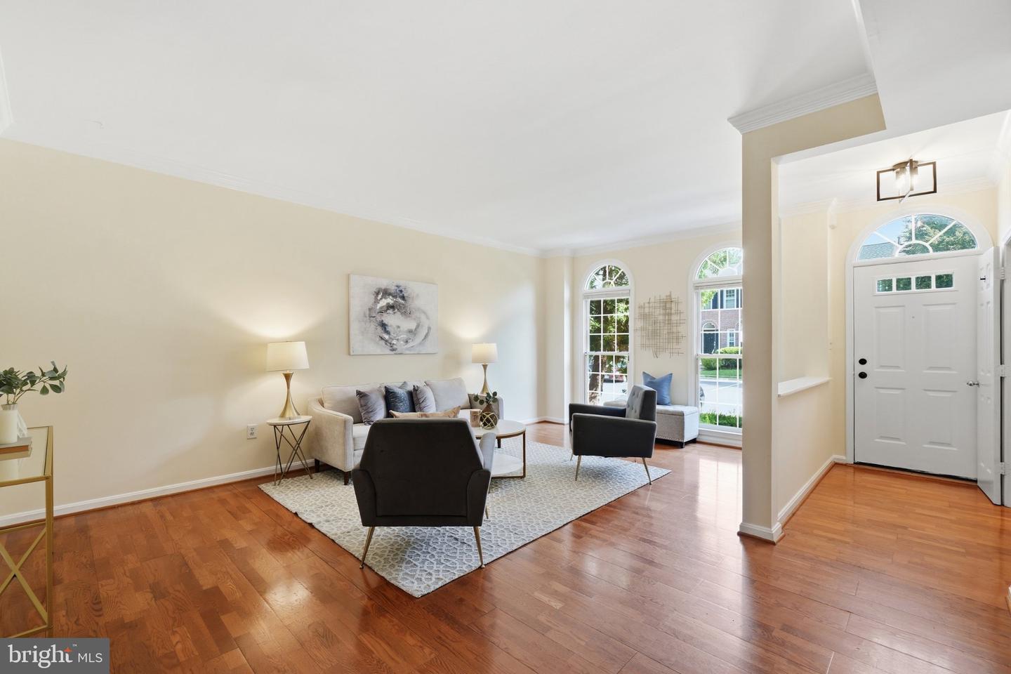 6274 Walkers Croft Way — photo