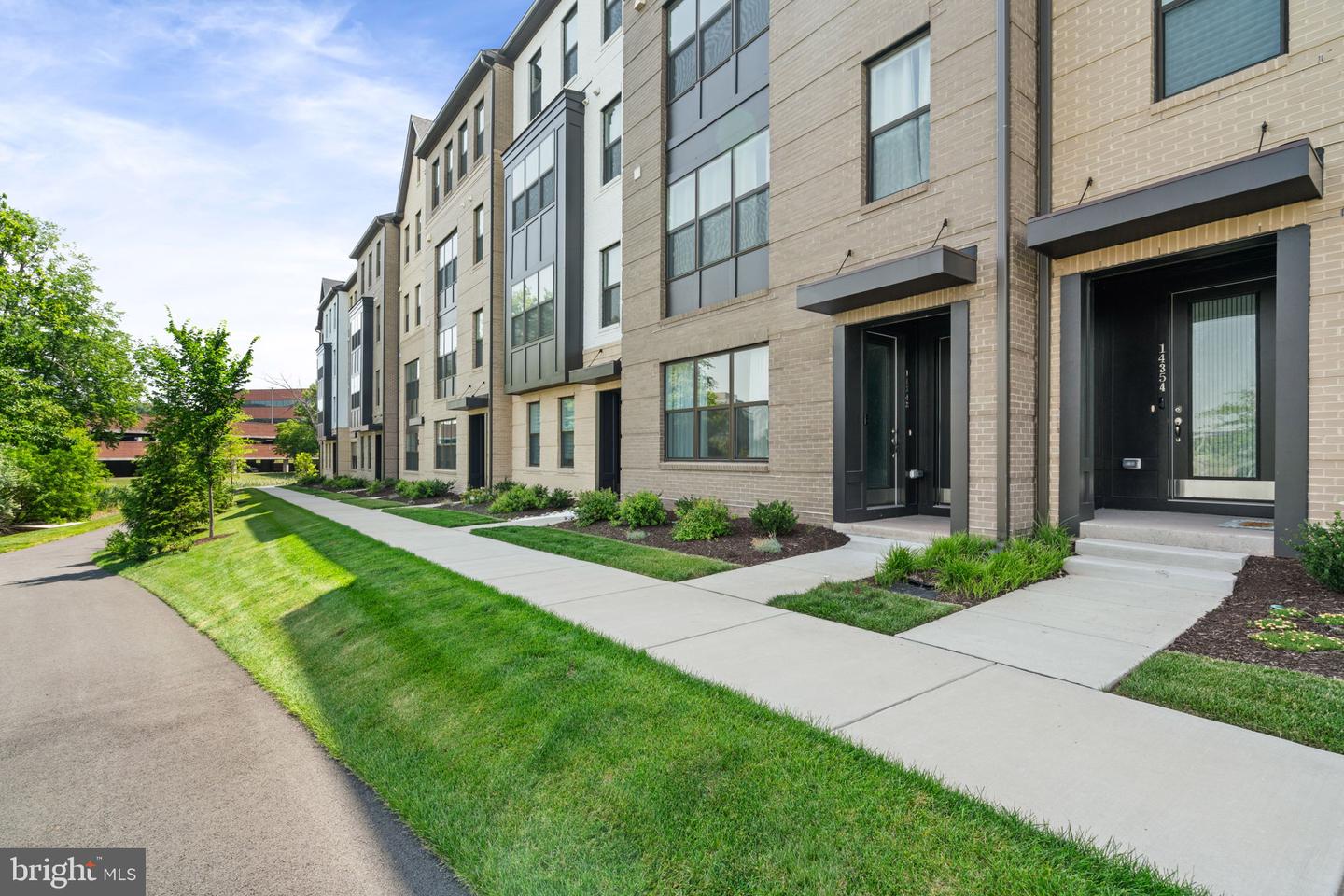 14350 Yesler Ave #4 — photo