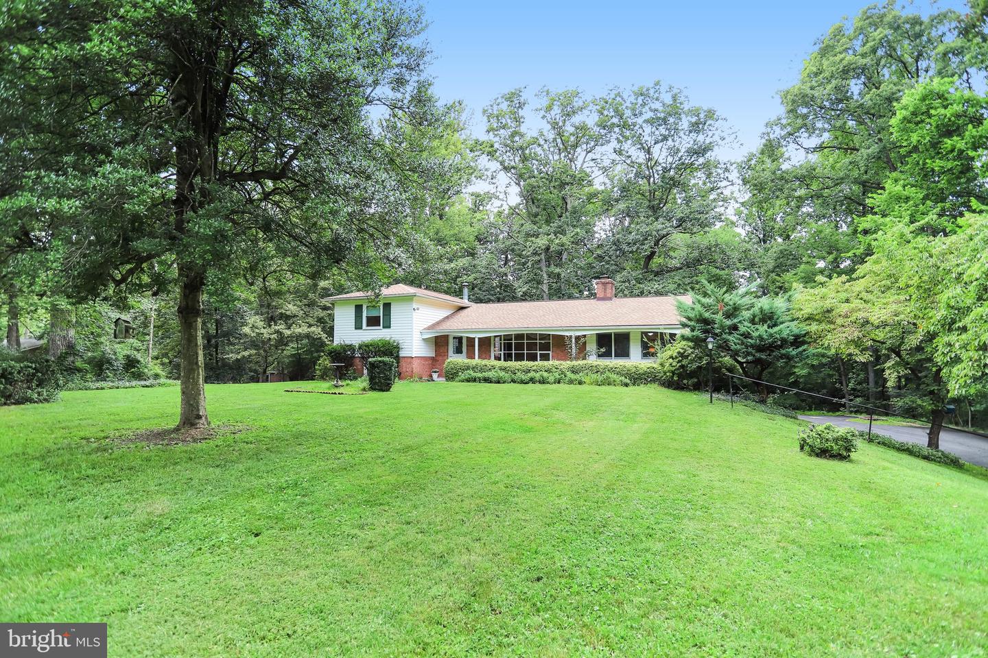 12830 Oxon Rd — photo