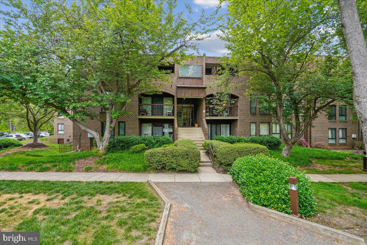 11256 Chestnut Grove Sq #23 — photo