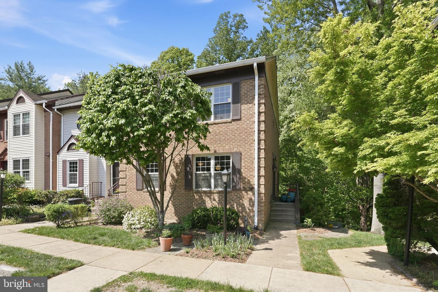 6086 Heatherwood Dr — photo