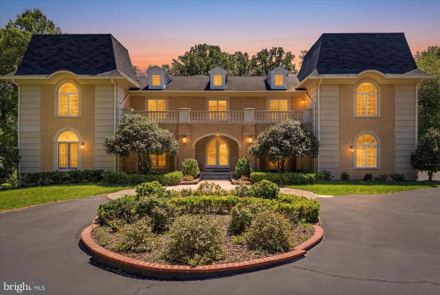 10911 Belgravia Ct — photo