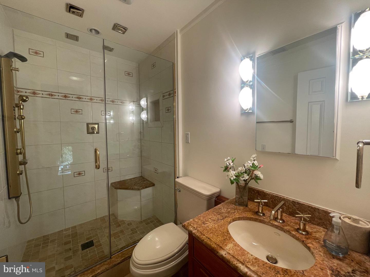 8526 Raglan Road, Vienna, VA 22182 — photo 2