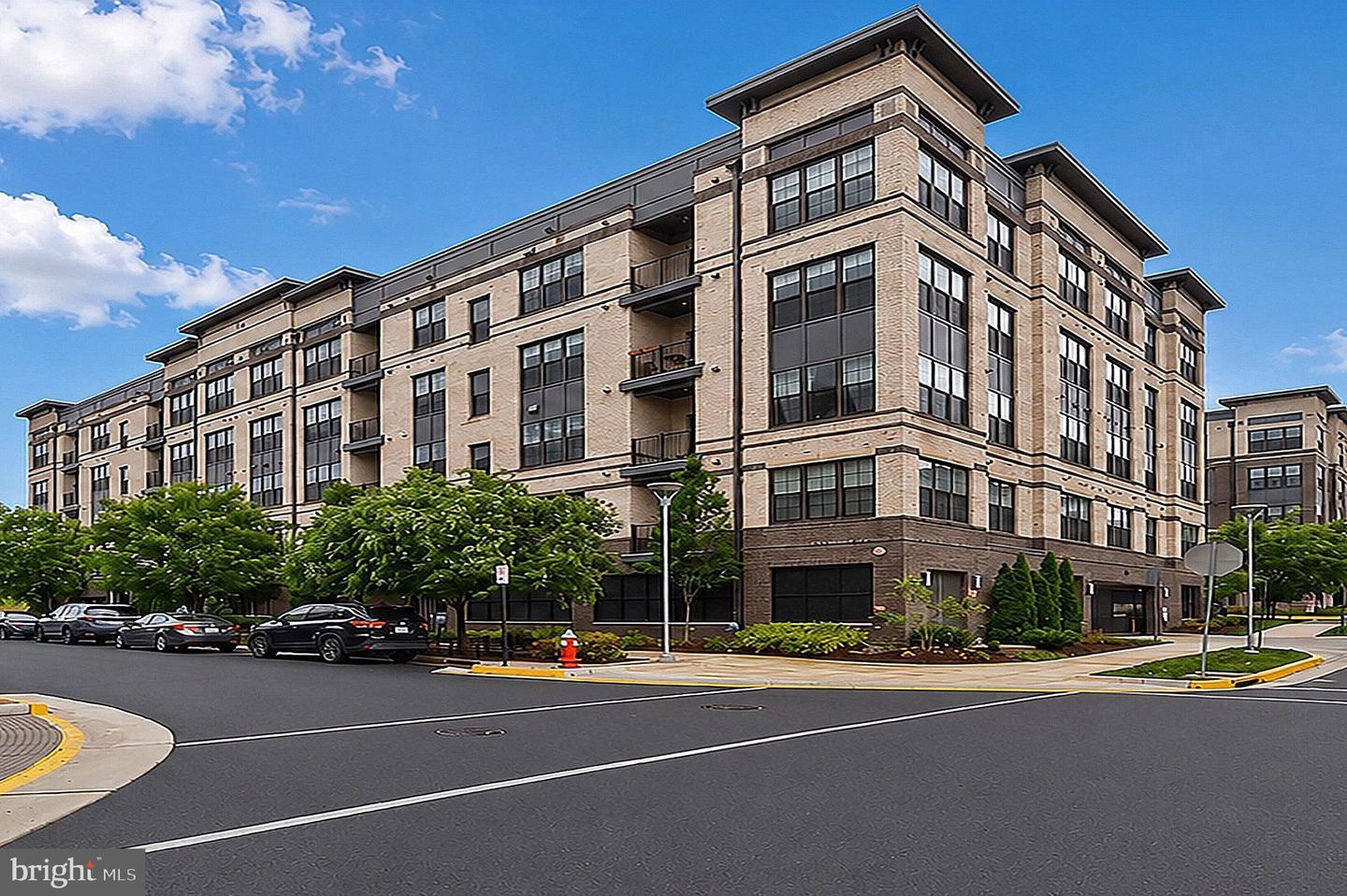 2319 Field Point Rd #102 — photo