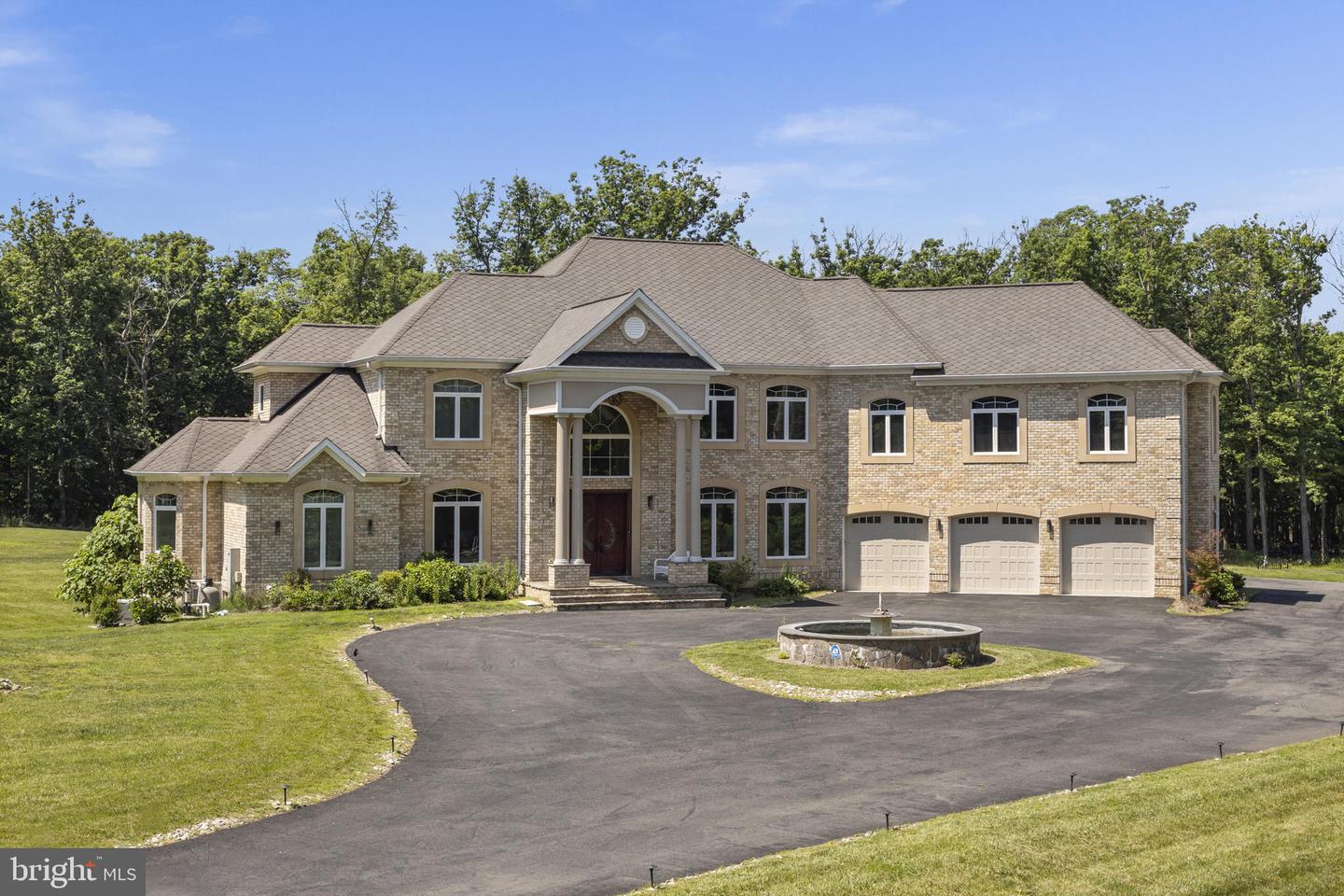 5848 Doyle Rd — photo