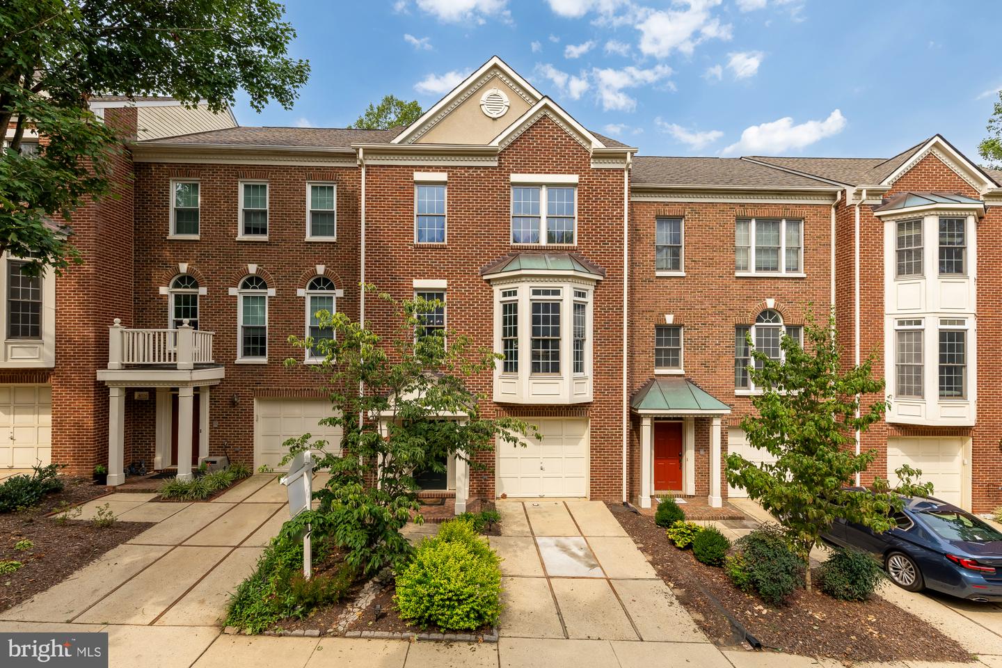 4024 Heatherstone Ct — photo