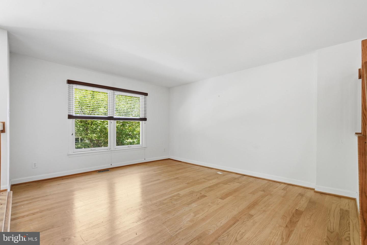 1609 Oak Spring Way, Reston, VA 20190 — photo 2