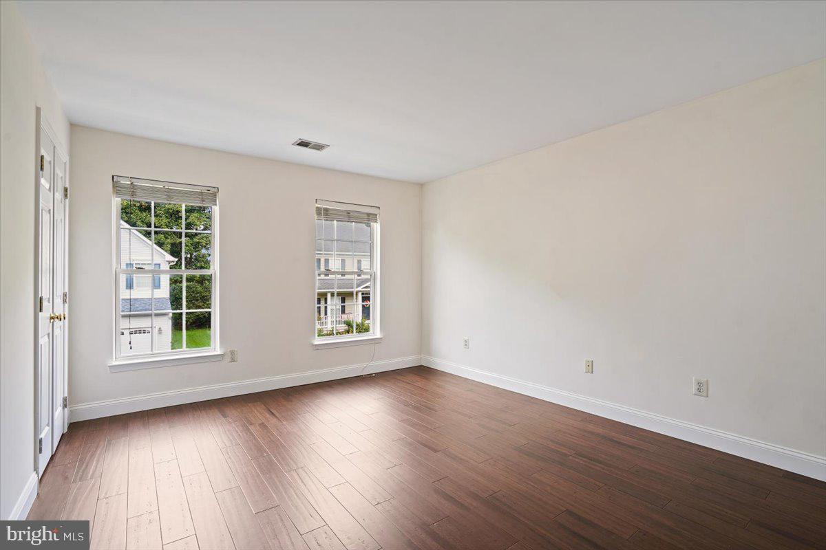 6859 Colonel Taylor Ln — photo
