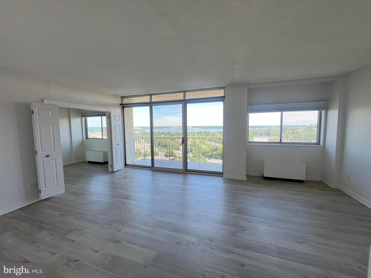 2059 Huntington Ave #1601 — photo