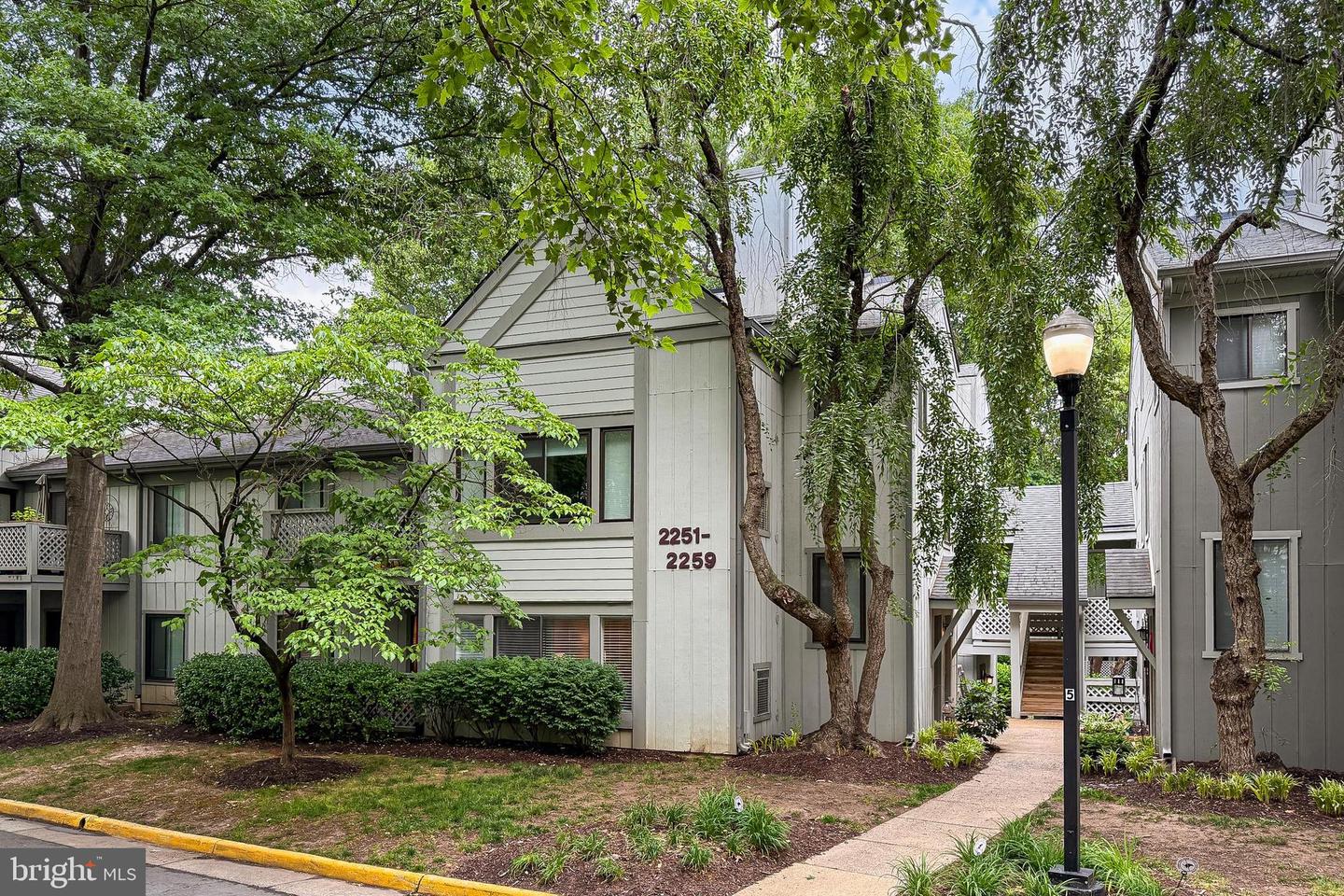 2251 Hunters Run Dr #2251 — photo