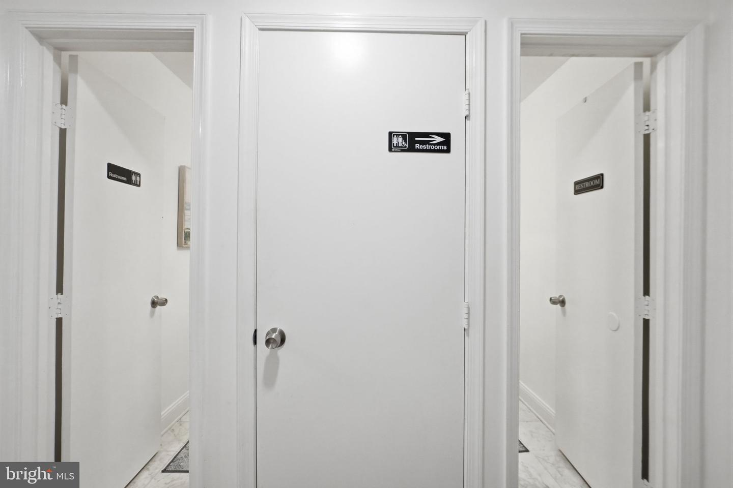 5528-A Hempstead Way #24G — photo