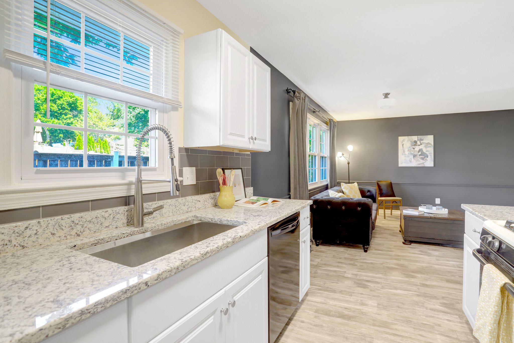6515 Riefton Ct — photo
