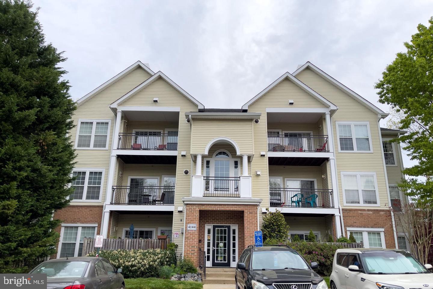 4144 Fountainside Ln #102 — photo