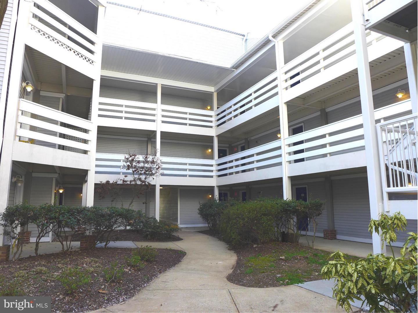 10302 Appalachian Cir #8-305 — photo