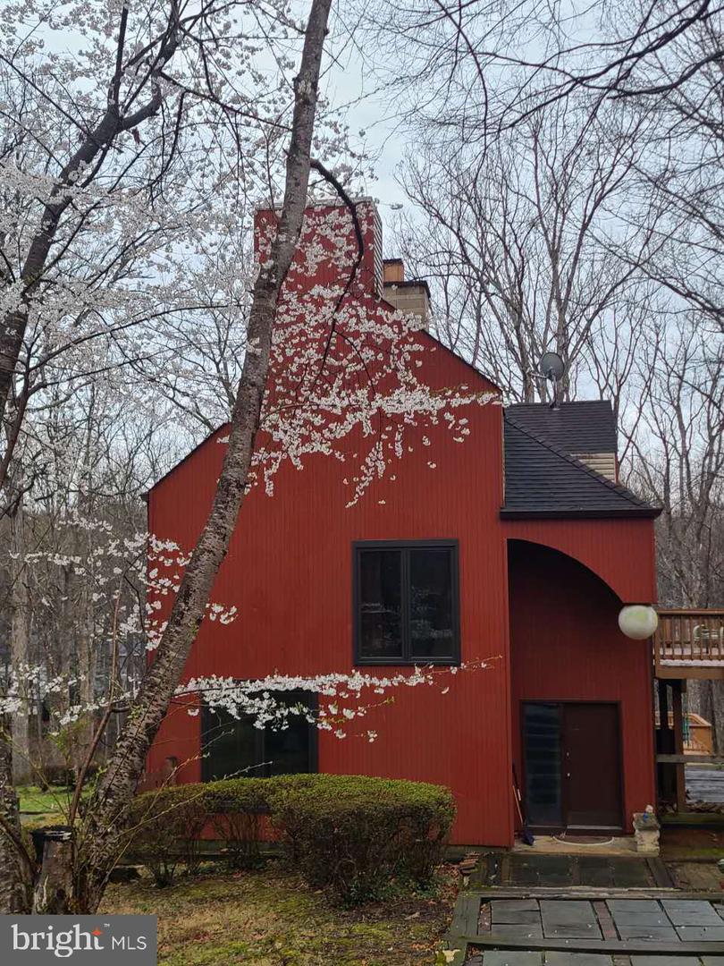 10817 Cross School Road, Reston, VA 20191 — photo 2