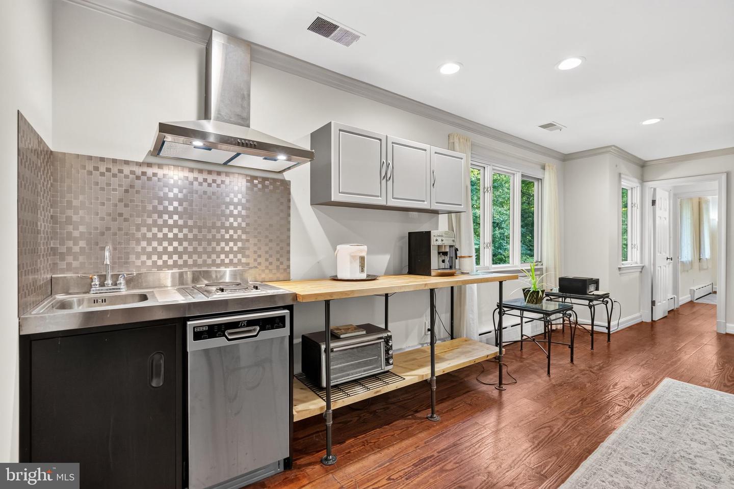 10217 Cedar Pond Dr — photo