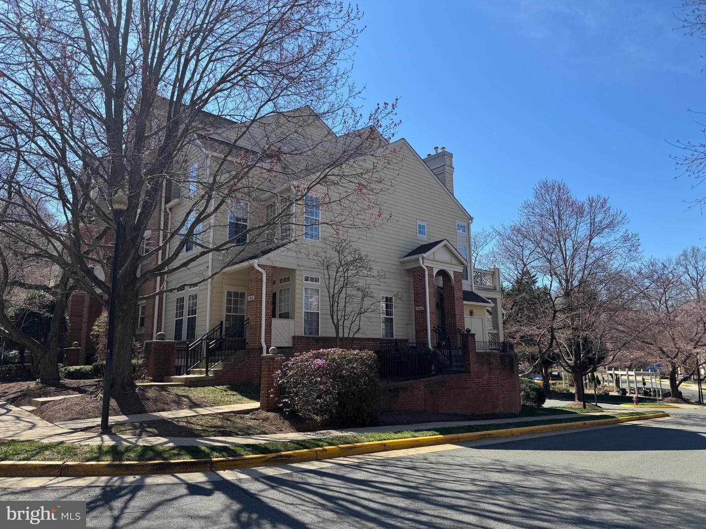 1348 Garden Wall Cir #513 — photo