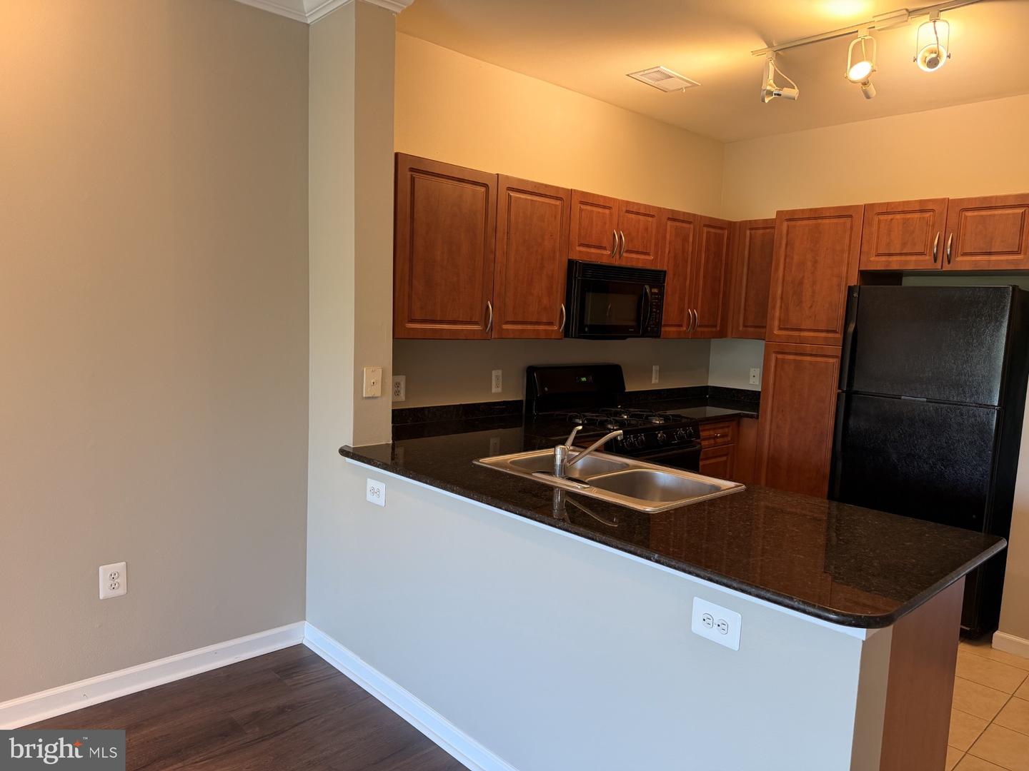 12901 Centre Park Cir #318 — photo