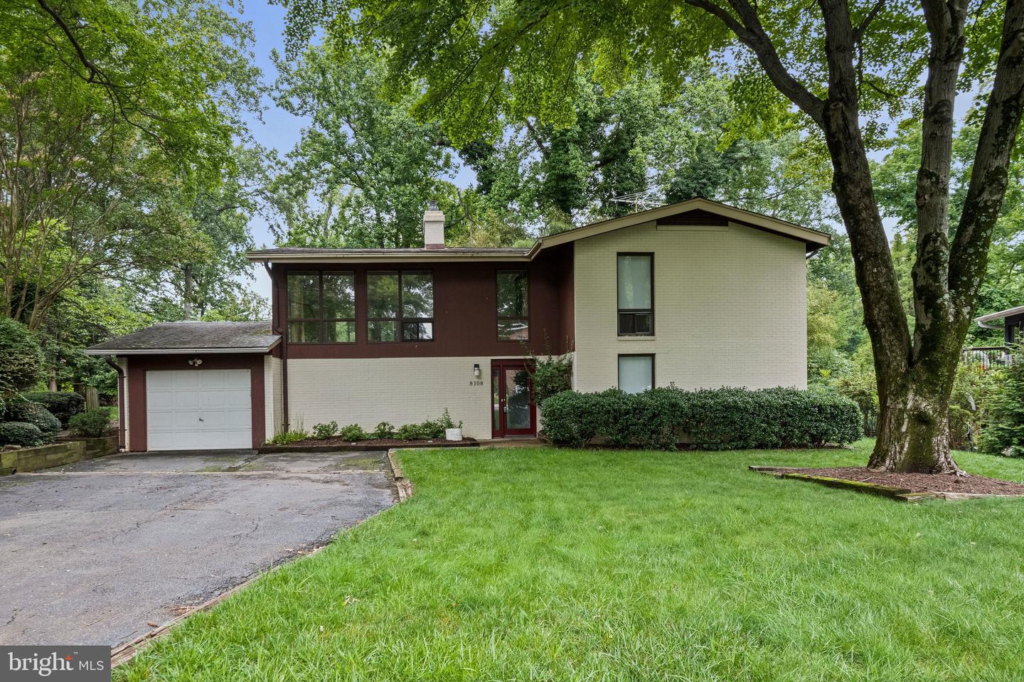 8108 Timber Valley Ct — photo